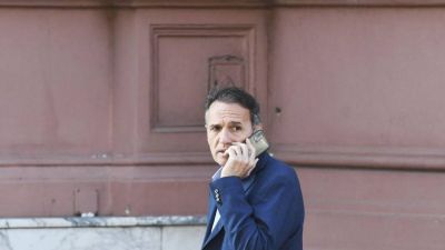 Katopodis le respondi� a Ayuso: 