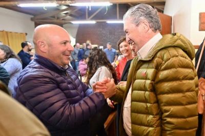 Sastre lider un encuentro con dirigentes de la Cordillera