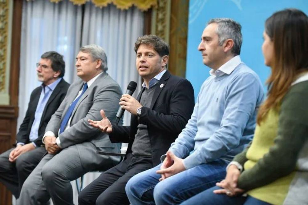 Axel Kicillof hace equilibrio entre la gesti�n de Sergio Massa y las demandas del kirchnerismo duro