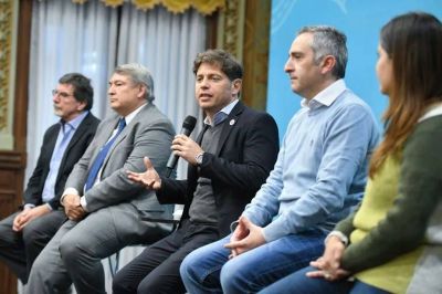 Axel Kicillof hace equilibrio entre la gesti�n de Sergio Massa y las demandas del kirchnerismo duro