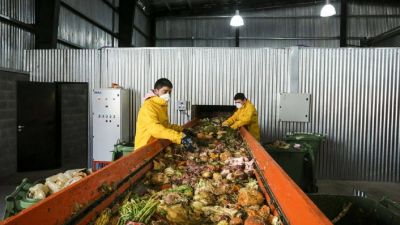 Reciclado: un centro modelo transforma los residuos en nuevos materiales