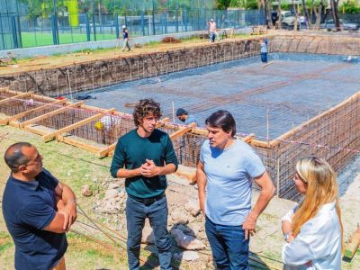 Juan Andreotti visit� la obra de una nueva Pileta en el Polideportivo N� 9
