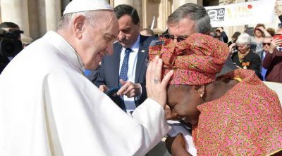 El Papa Francisco agradece a revista misionera �ser la voz de los sin voz�