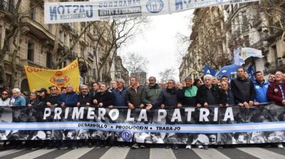 Sin bombos ni bandas, la CGT confirm� su acto en Obras Sanitarias: �No nos vamos a quedar m�s esperando que los pol�ticos se acuerden de la pata sindical�