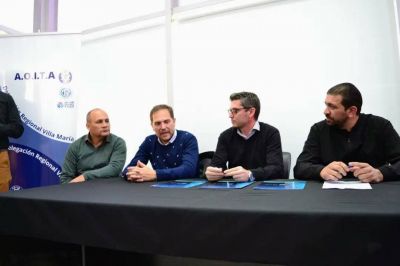 AOITA y UTN Villa María firmaron un convenio para impulsar una Escuela de Conductores
