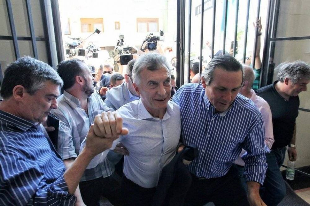 Cnclave poltico judicial secreto en Lago Escondido para garantizar la impunidad de Mauricio Macri
