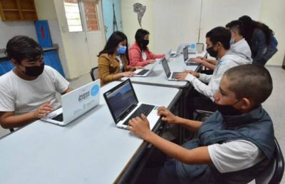 El Gobierno anunci� que entregar� notebooks a todos los estudiantes chaque�os: 