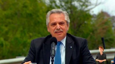 Fernández criticó a Macri por buscar 