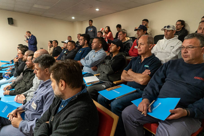 ACUMAR capacit� a personal industrial en tratamiento de efluentes