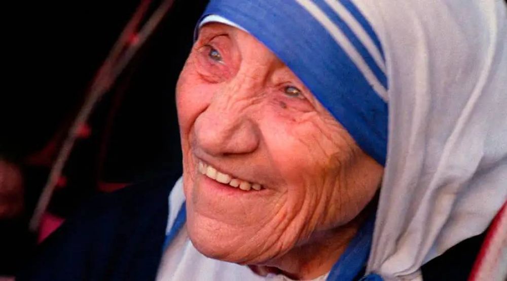 Un da como hoy Santa Teresa de Calcuta recibi el Premio Nobel de la Paz