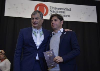 Kicillof y Rafael Correa presentaron el libro “Economía como ideología disfrazada de ciencia”
