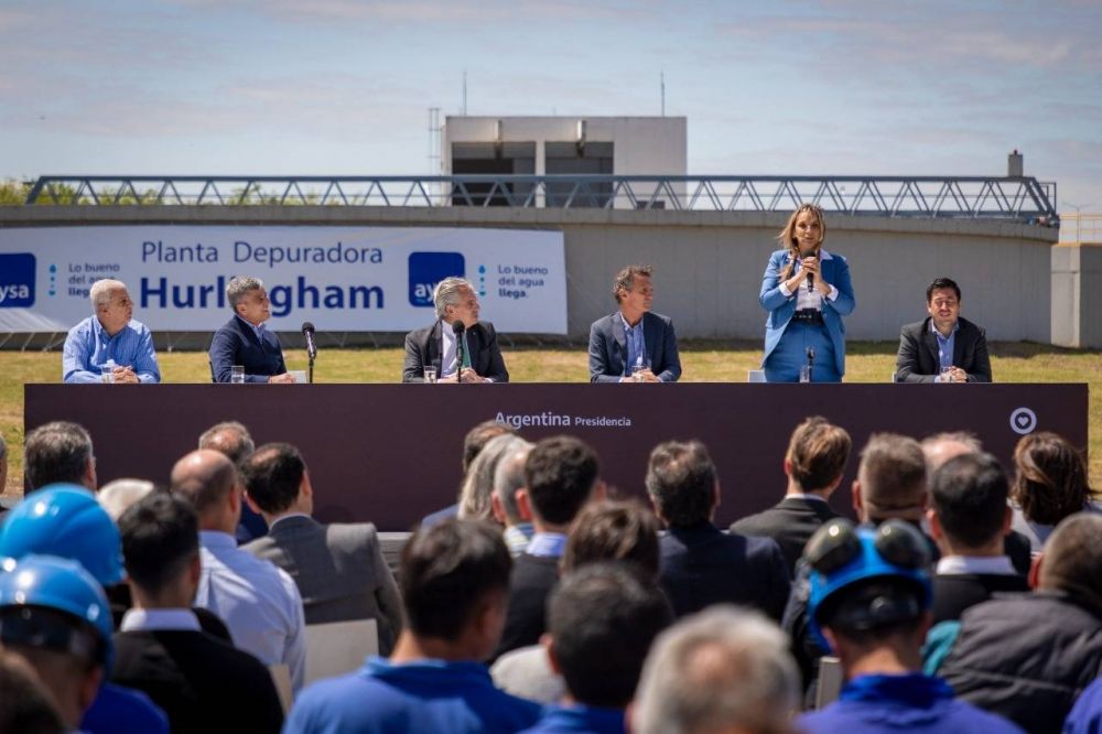 Malena Galmarini, Alberto Fern�ndez y Juan Zabaleta pusieron en marcha la ampliaci�n de la Planta Depuradora Hurlingham que beneficia a 300 mil nuevos habitantes con el servicio de saneamiento