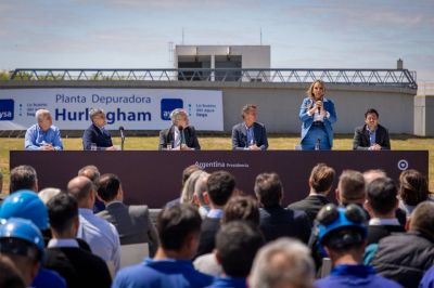 Malena Galmarini, Alberto Fern�ndez y Juan Zabaleta pusieron en marcha la ampliaci�n de la Planta Depuradora Hurlingham que beneficia a 300 mil nuevos habitantes con el servicio de saneamiento