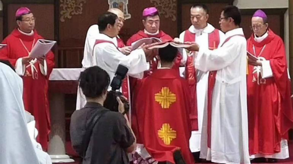 Vaticano-China: Renovaran acuerdo para el nombramiento de obispos