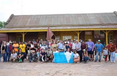 Paoltroni recorre parajes y barrios de Ingeniero Juárez y se reúne con productores