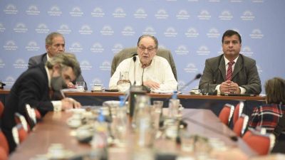 “Cláusula gatillo” por inflación y Ganancias para jueces: con sorpresas, el oficialismo avanzó con el Presupuesto 2023