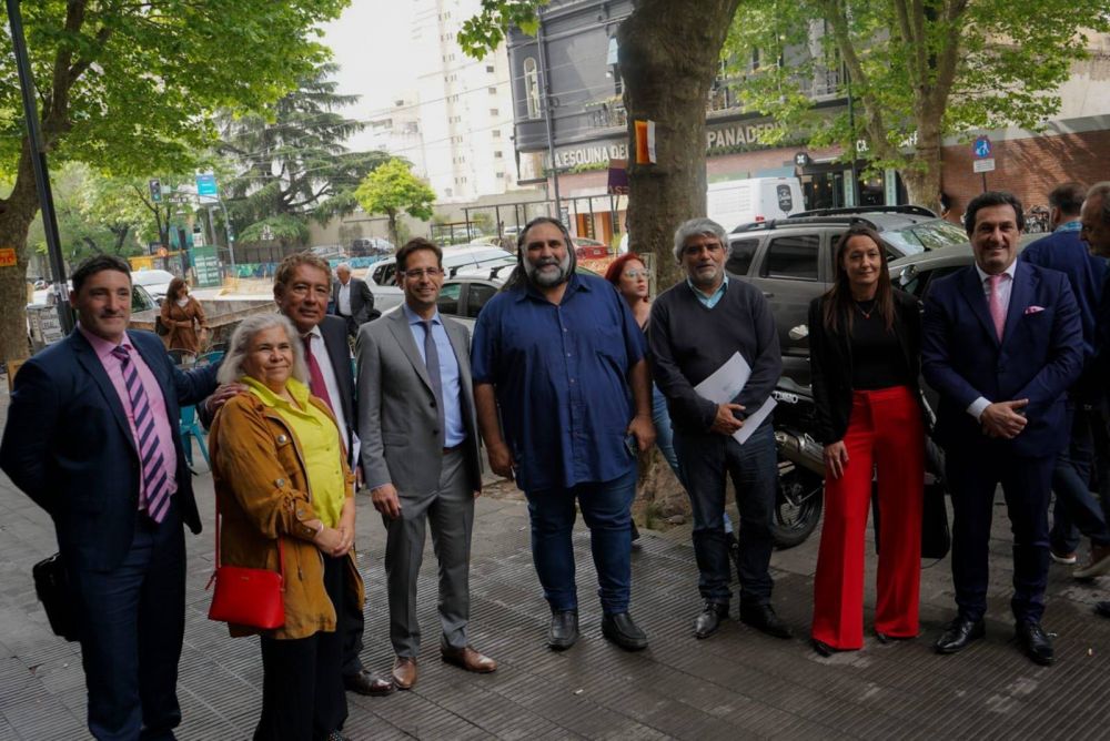 Roberto Baradel: �Me preocupan las declaraciones de Kelly Olmos, siempre el ministerio de trabajo tiene que tomar una posici�n en favor de los trabajadores�
