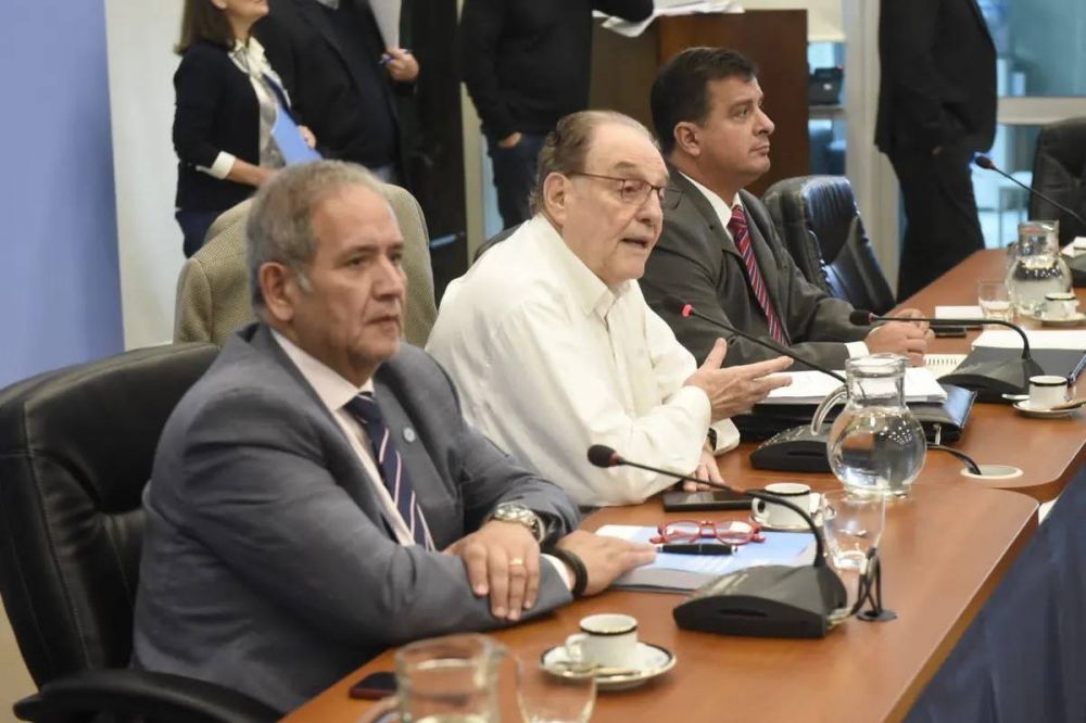 Marcha atr�s: el oficialismo elimin� del Presupuesto el pago de un 15% extra en los planes especiales de la medicina privada, pero la oposici�n desconf�a