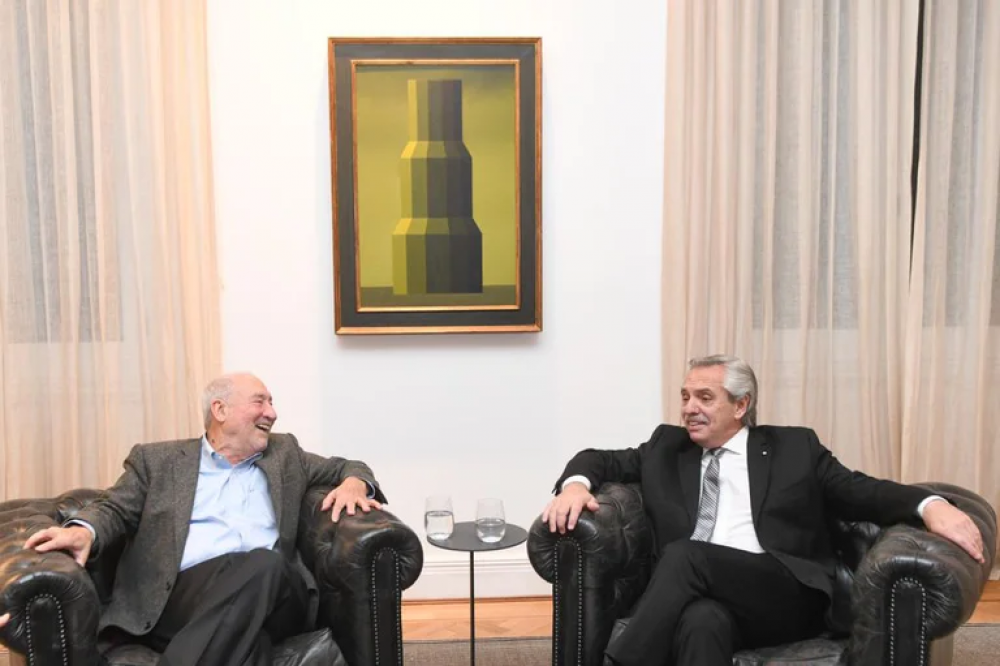 Alberto Fernndez cen con Joseph Stiglitz en Olivos para analizar la crisis mundial causada por la pandemia y la guerra en Ucrania