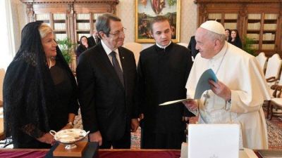 El Presidente de Chipre en audiencia con el Papa Francisco