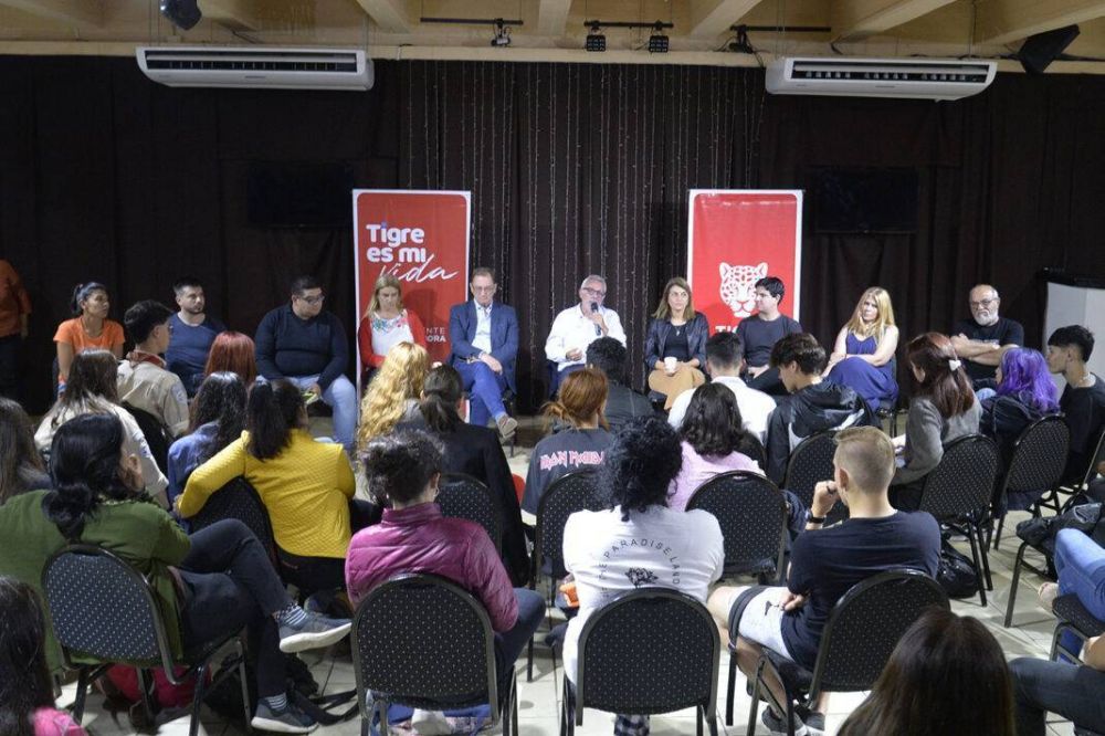 Julio Zamora en General Pacheco: �Las reuniones son una herramienta poderosa para dise�ar una agenda municipal que aborde las problem�ticas y las necesidades de los j�venes�