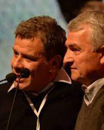 Para qu�: Carri�, Morales y Manes le dejaron tres sillas vac�as a Macri