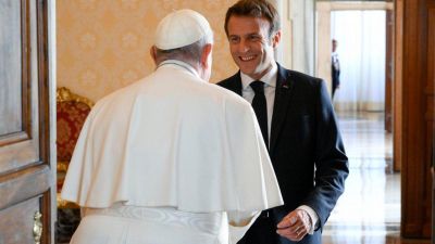 55 minutos de audiencia privada del Papa a Emmanuel Macron