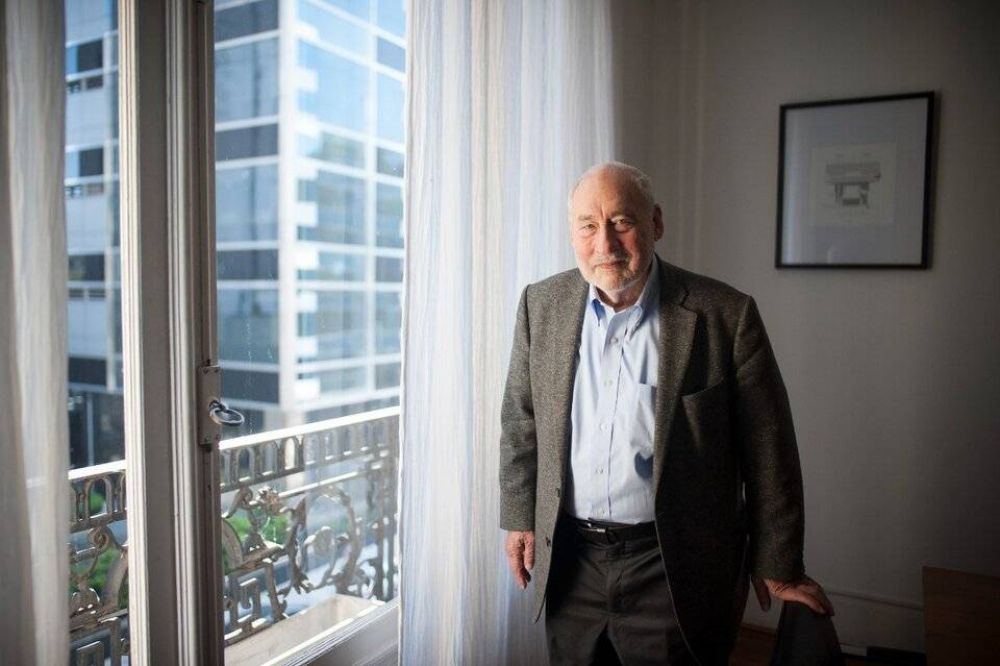 Joseph Stiglitz: Tasas de inters tan altas son un peligro