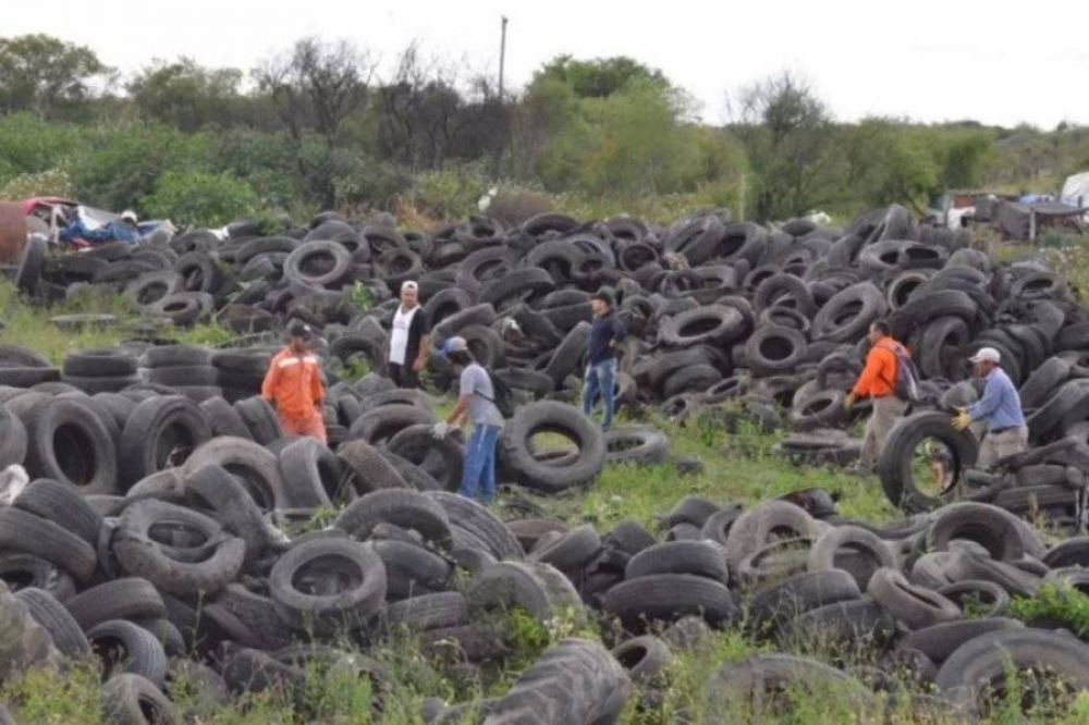 La localidad de Mercedes envi las primeras toneladas de neumticos para reciclar