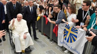 El Papa pide a los j�venes cambiar el 