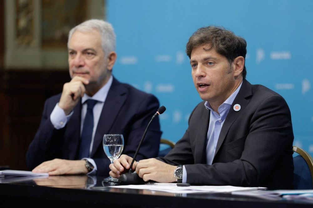 Kicillof tambi�n llev� al 90% anual el aumento de salarios para los efectivos de la polic�a bonaerense