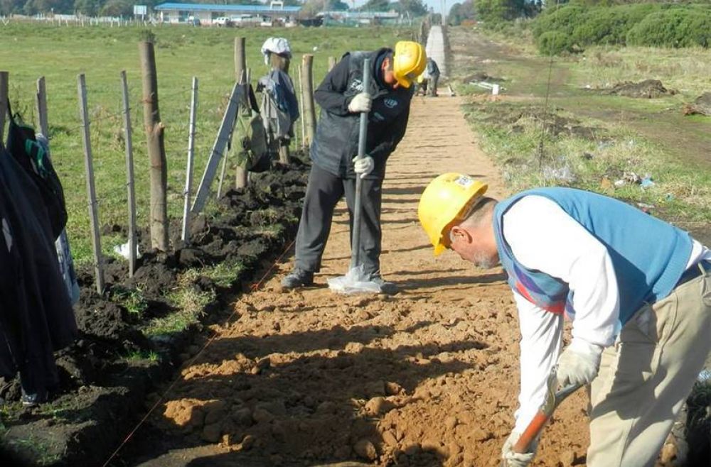 Se inaugura una obra de integraci�n socio comunitaria en Santa Rosa del Mar