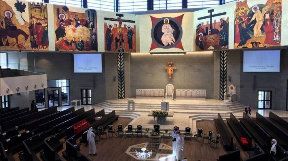 En Bahr�in, el Papa rezar� por la paz en la nueva catedral