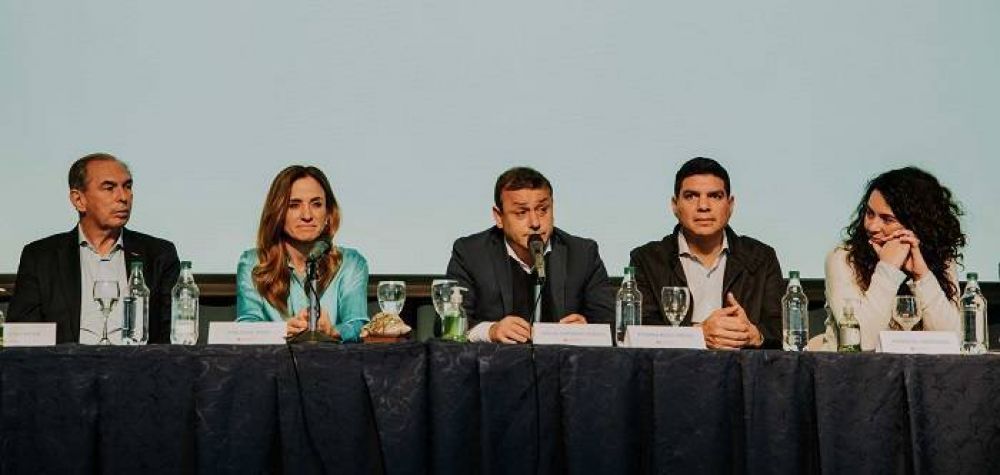 Junto a Tolosa Paz, el Gobernador reafirm el compromiso con las polticas de inclusin