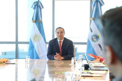 Gustavo Valdés encabezó reunión para analizar la Ley de Presupuesto