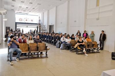 Eco Canje en Sarmiento: alumnos del departamento, protagonistas de la conciencia ambiental