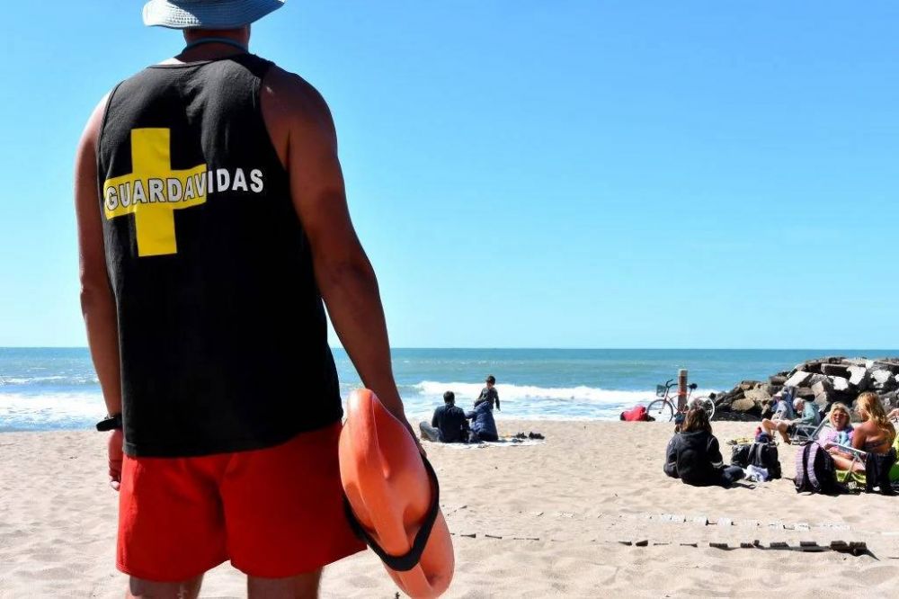 Comenz� hoy en la ciudad el operativo de seguridad en playas con despliegue de guardavidas