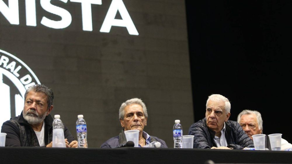 La CGT logr� reunirse en secreto con Sergio Massa para buscar una soluci�n a la crisis de financiamiento de las Obras Sociales