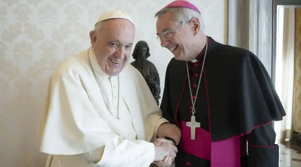 El Papa Francisco acepta renuncia de Arzobispo alem�n