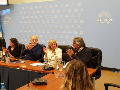 Walter Correa: «Yo tengo la posibilidad y la fortuna de ser ministro de Trabajo de la provincia de Buenos Aires y estoy a favor de reducir la jornada laboral»