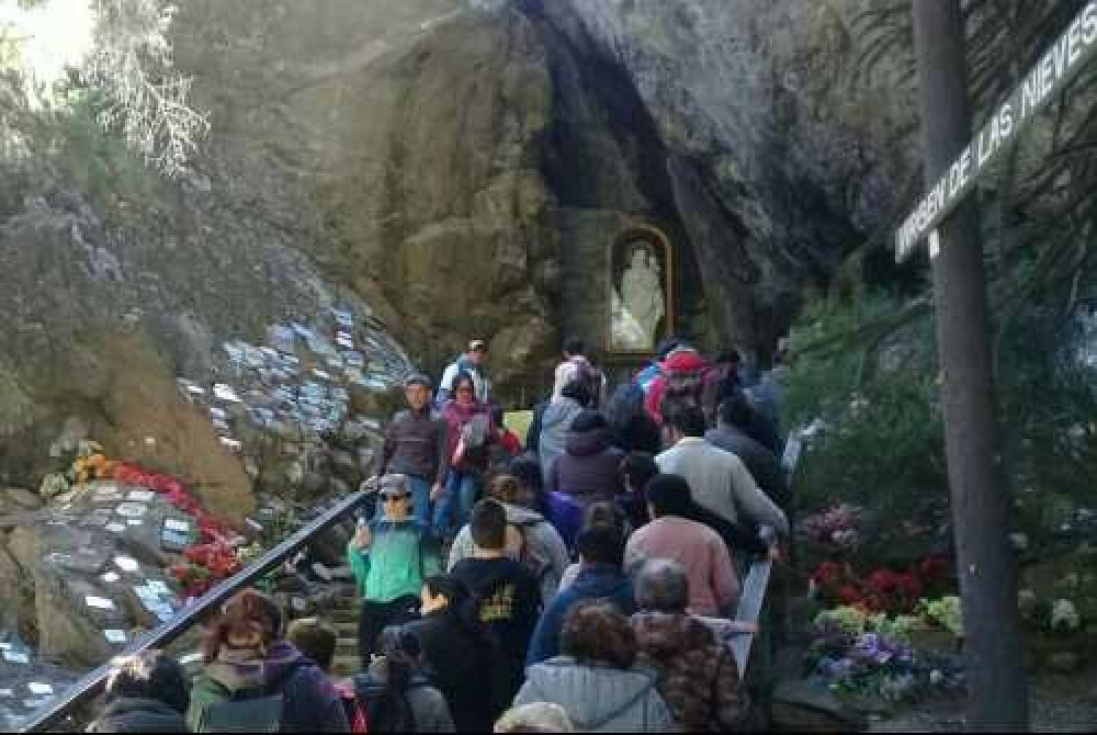 Bariloche: Nueva edicin de la peregrinacin a la Virgen de las Nieves
