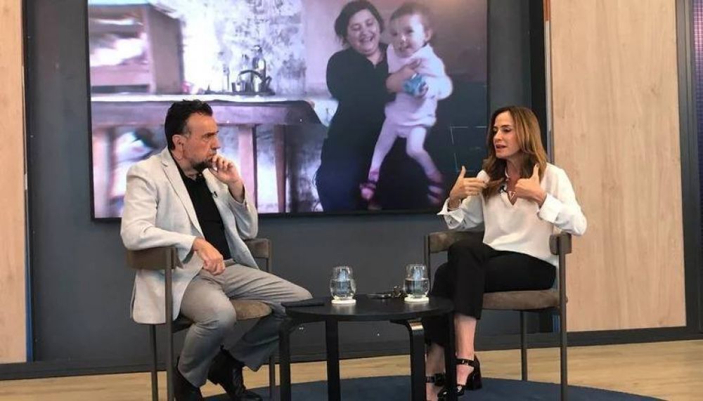 Victoria Tolosa Paz: 