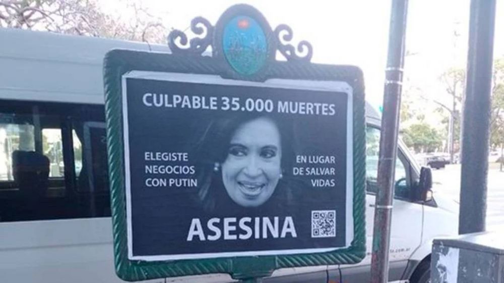 El juez Casanello rechaz� investigar los afiches contra Cristina Kirchner y tendr� que decidir la Corte Suprema