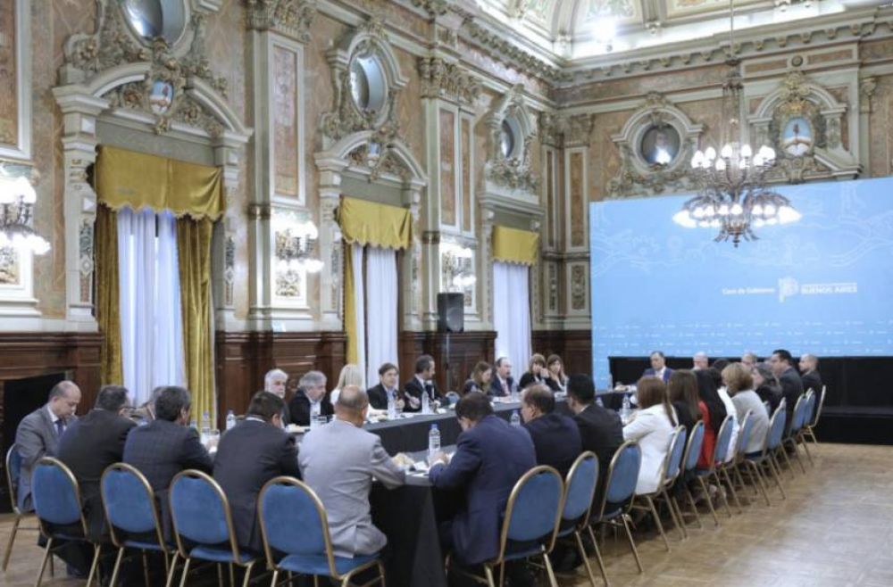 Kicillof recibi a las autoridades que participarn de la Primera Cumbre Latinoamericana de Gobernadores