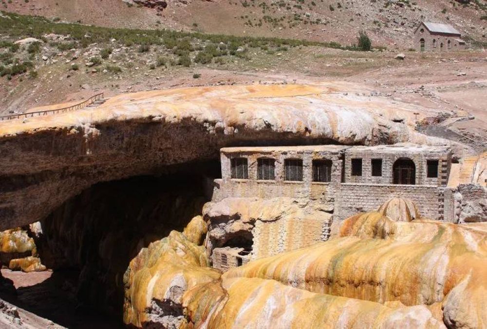 Puente del Inca: ms de $3.000 millones para recuperar un destino impactante