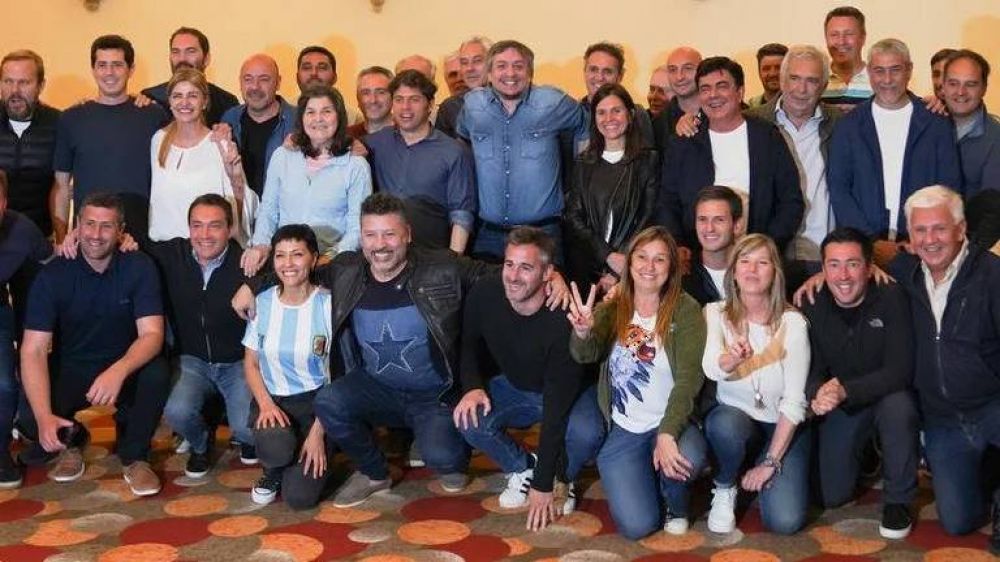 Los intendentes del PJ bonaerense intentan tomar distancia de la interna del Gobierno para preservar sus distritos en 2023