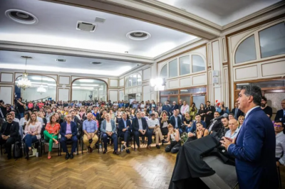 Capitanich disert� en La Plata sobre Argentina y el proyecto nacional