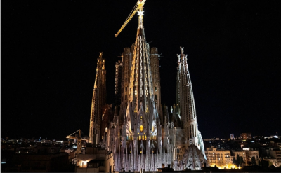 La Sagrada Familia es la iglesia modernista m�s alta del mundo