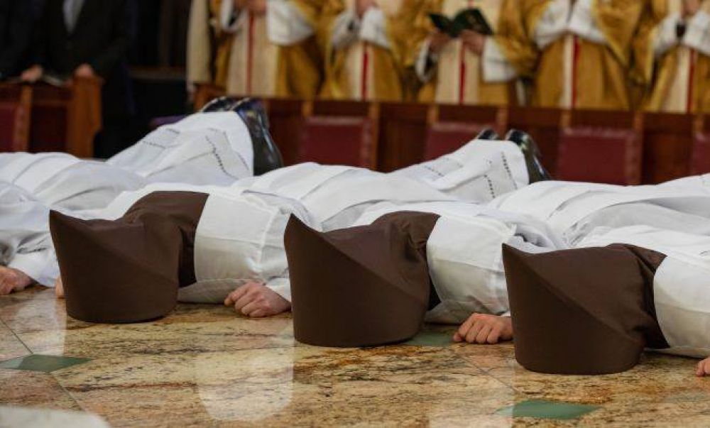 Papa invitó a religiosos a no desanimar por ausencia de vocaciones