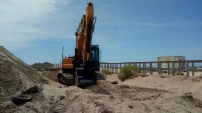 Ceden arena del Puerto para rellenar el sector p�blico de Playa Grande